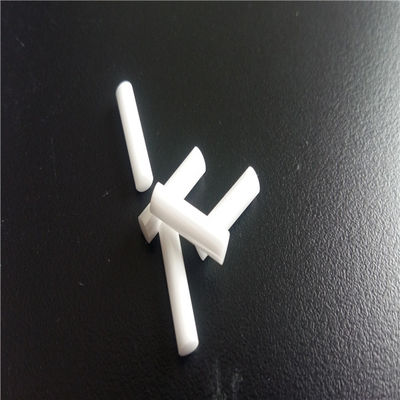 Keramisches gelbes Weiß Rod 3.9g/Cm3 des bearbeitbaren Zirkoniumdioxid-550MPa