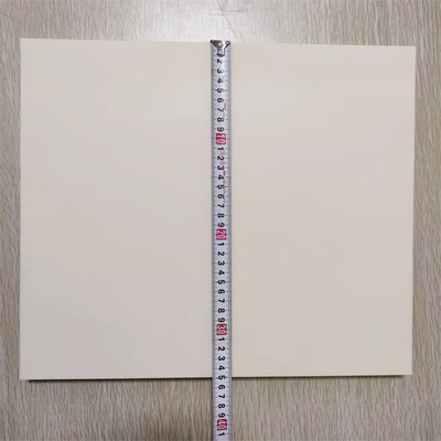 Widerstand-Tonerde-keramische Platten-glatte Oberfläche der hohen Temperatur