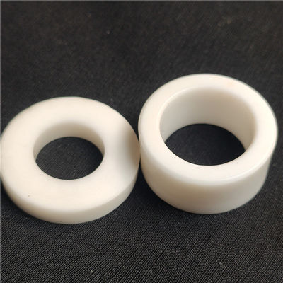 Des Präzisions-Zirkoniumdioxids CNC Drehbank maschinell bearbeiteter keramischer Ring