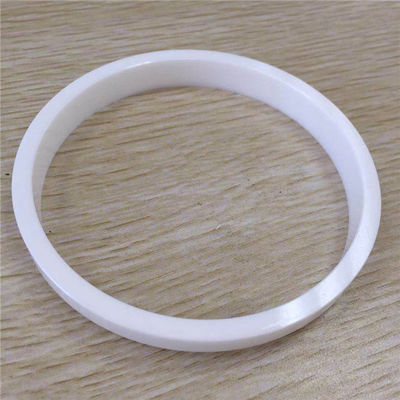 CNC, der keramischen Ring der Tonerde-99,5% maschinell bearbeitet