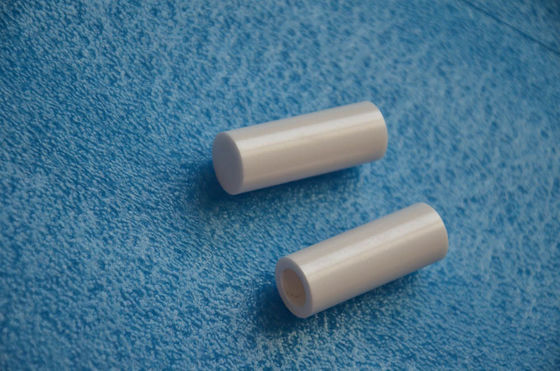 Zirkoniumdioxid-keramische Rohre der hohen Präzisions-6.0g/cm3 ZrO2, die Ärmel mit Büschen bepflanzen
