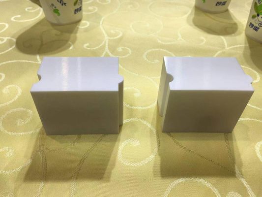 Block-Würfel-Zirkoniumdioxid-keramische Teile der Präzisions-1300HV bearbeitbares keramisches