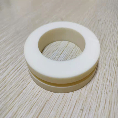 Hohe Präzisions-Tonerde-keramische Ringe 3.9g/Cm3 haltbar